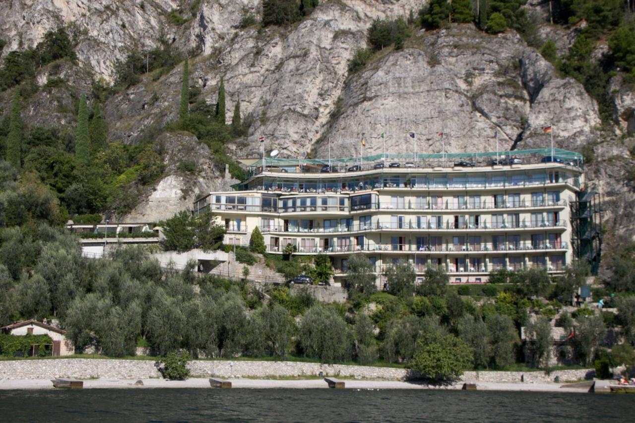 Hotel Astor Limone sul Garda Exterior photo